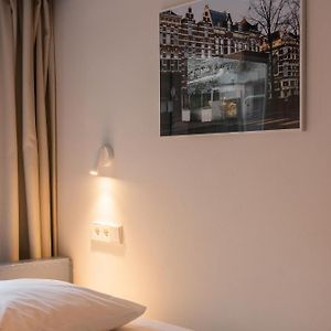 Camera economica con letto king size